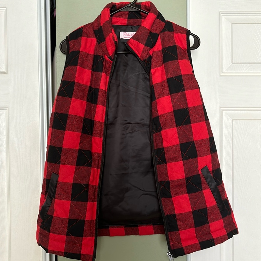 Pink Lily Women’s Winter Plaid Vest, Great Condition! Size Medium - Picture 1 of 6